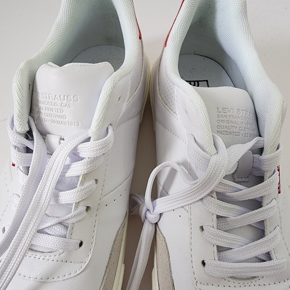 NEW LEVI'S Shoes Munro NewAmericana Sneakers White Red Gray Size 10 - Picture 8 of 10